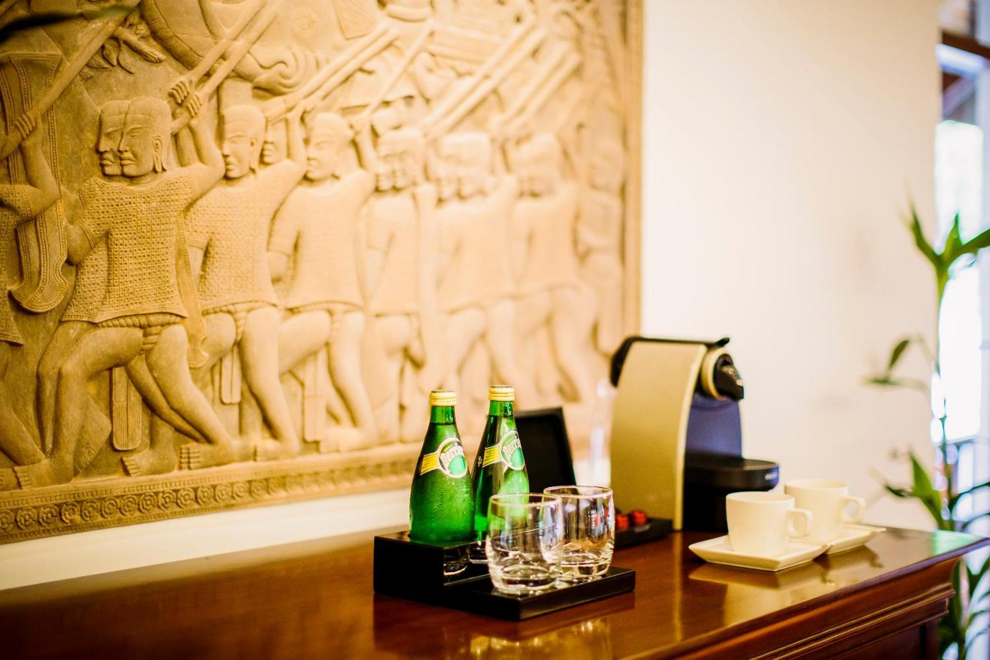 Anantara Angkor Resort Siem Reap Exterior photo